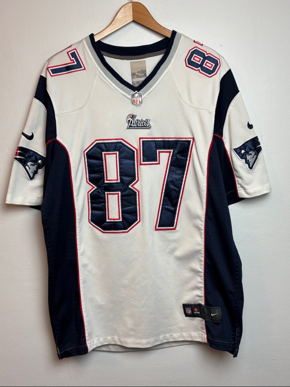 Nike New England Patriots NFL Men’s Large Rob Gronkowski #87 Limited Jersey